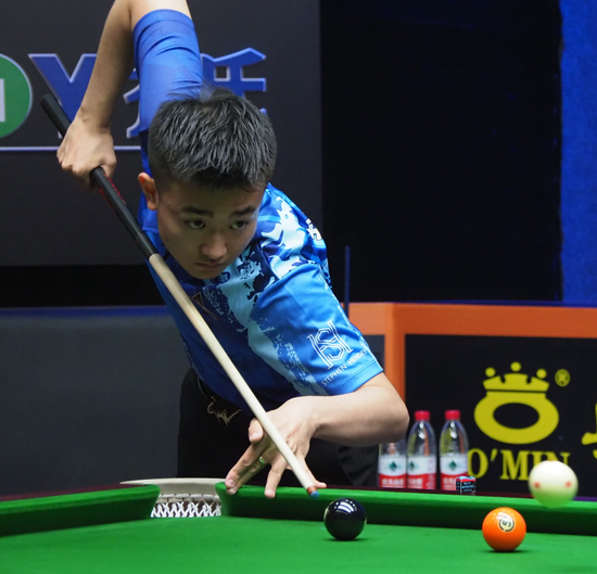 通过他们的 通过他们的