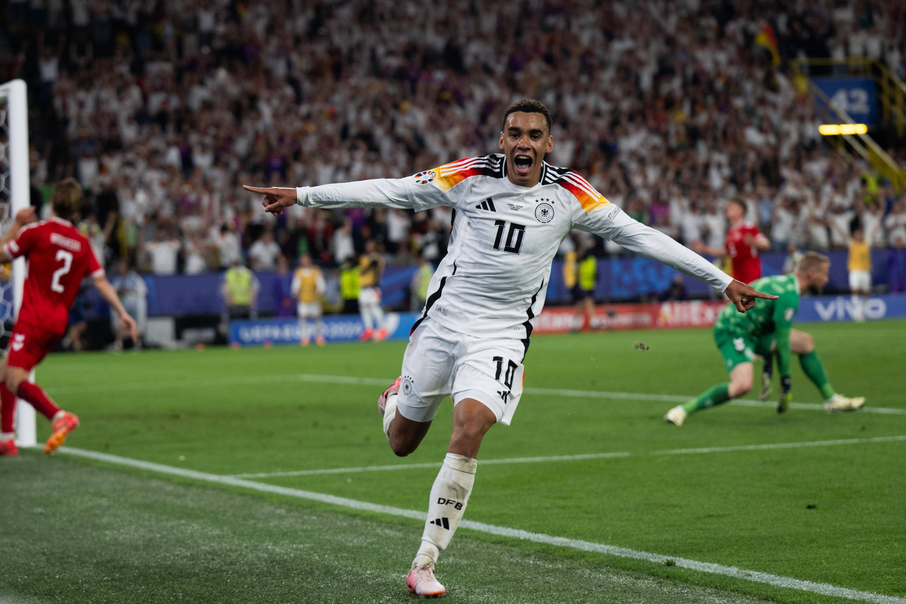 界内缠斗和 界内缠斗和